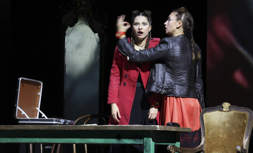 Жолдак Dreams: похитители чувств