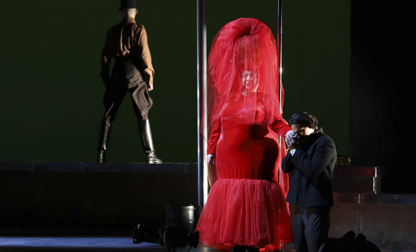 Жизнь впереди