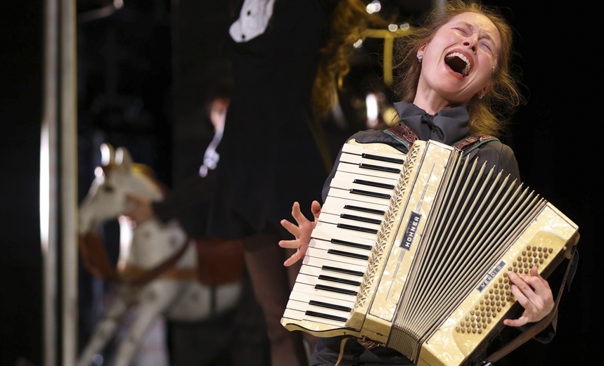 Елизавета Бам