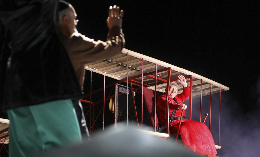 Жизнь впереди