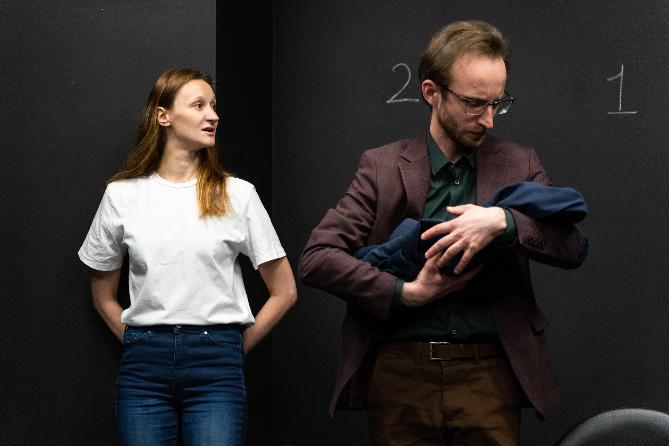 Лицом к стене